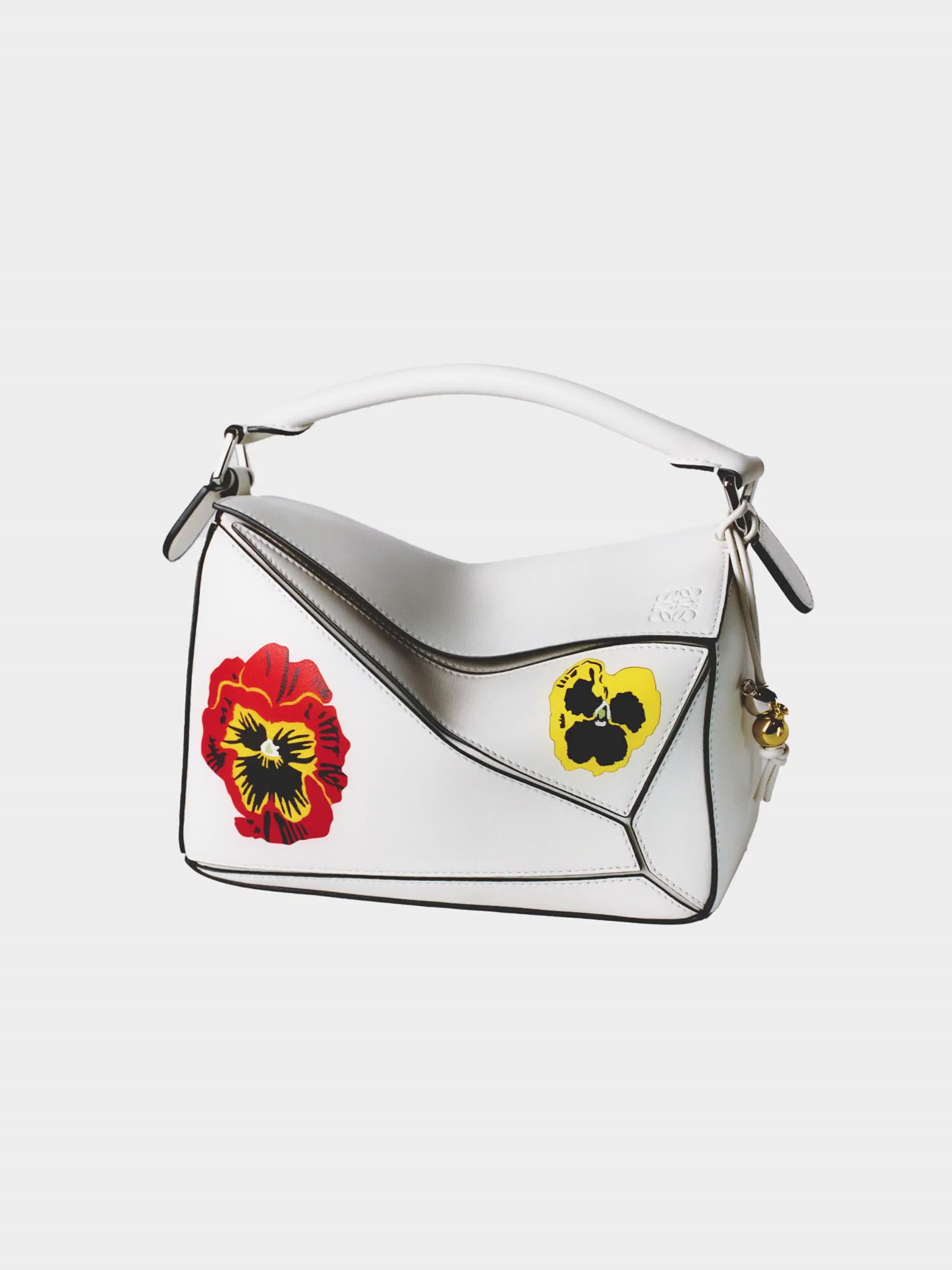 Loewe | Designer Bags, Clothing, Accessories for Women & Men